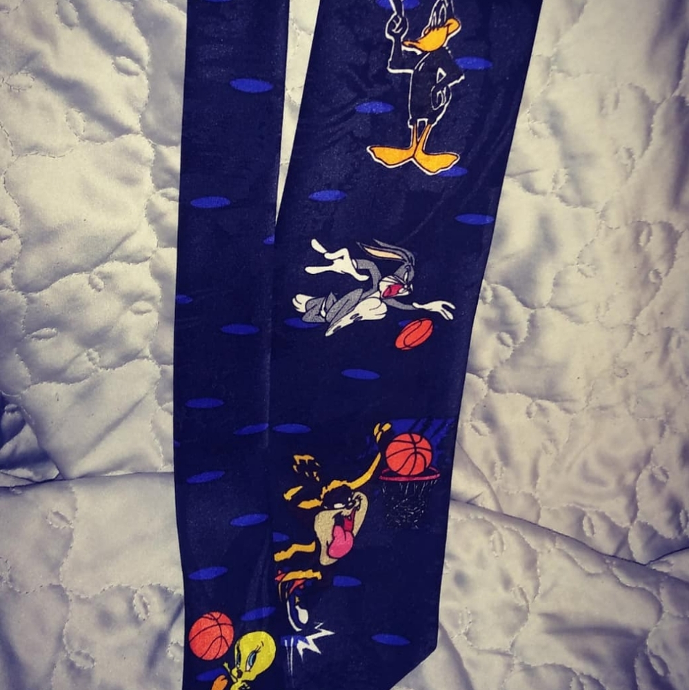 1995 looney tunes mania Basketball tie